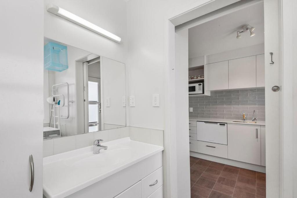 Central Stay - Taupo Flat Luaran gambar