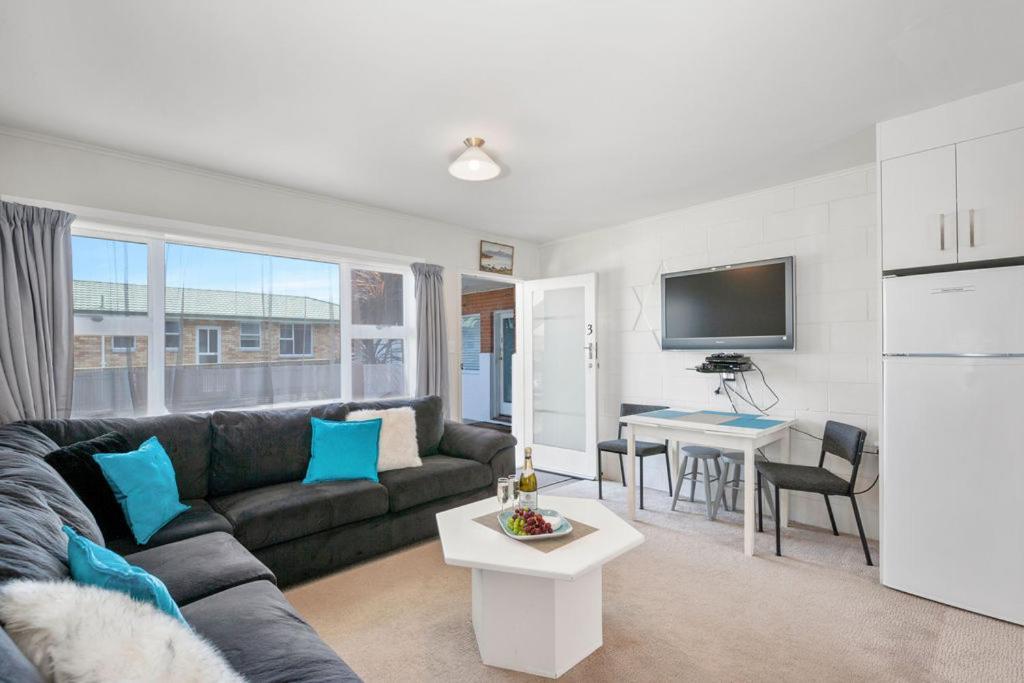Central Stay - Taupo Flat Luaran gambar