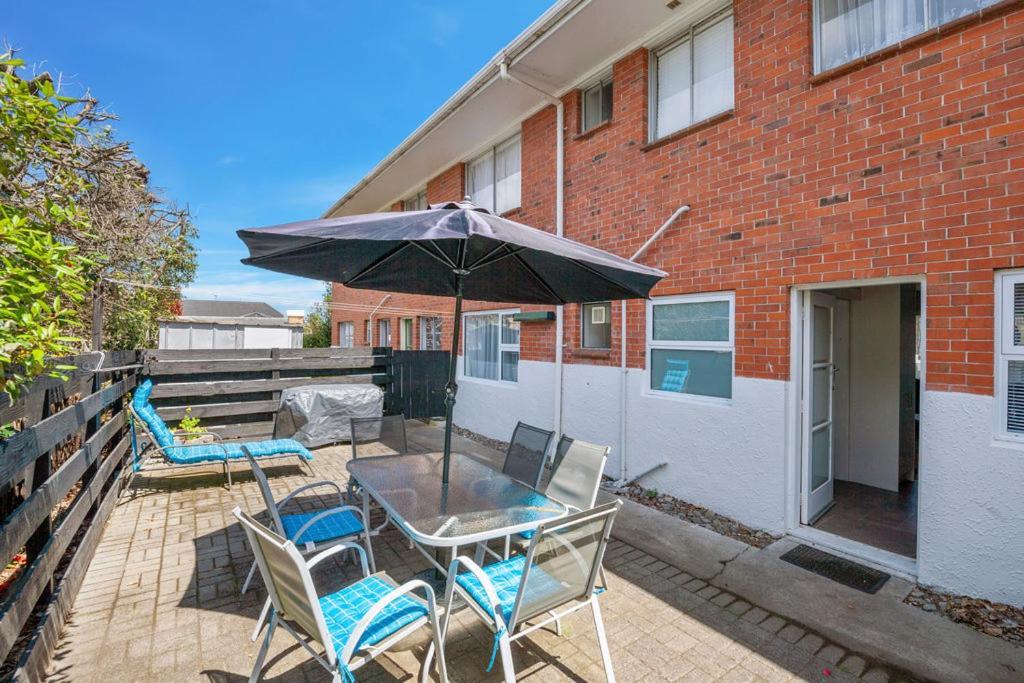 Central Stay - Taupo Flat Luaran gambar